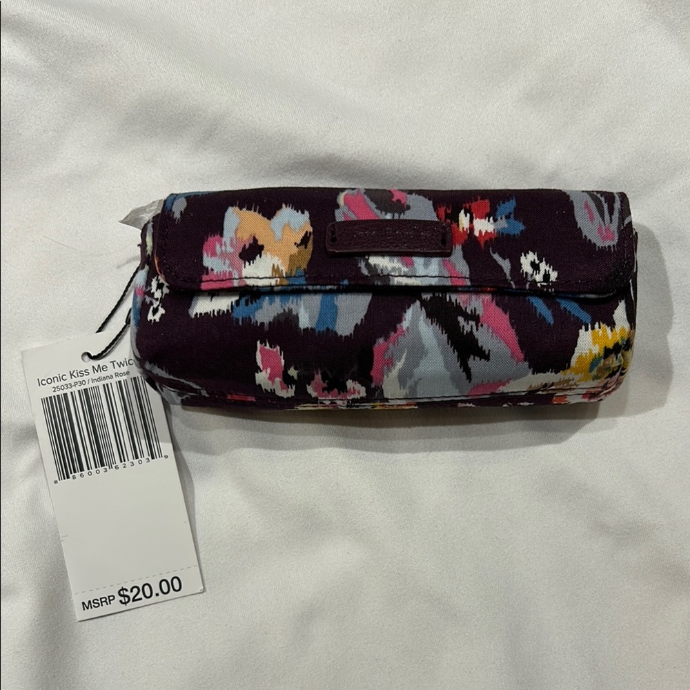 Brand New Vera Bradley Iconic KISS Me Twice bag.  Indiana Rose so cute!